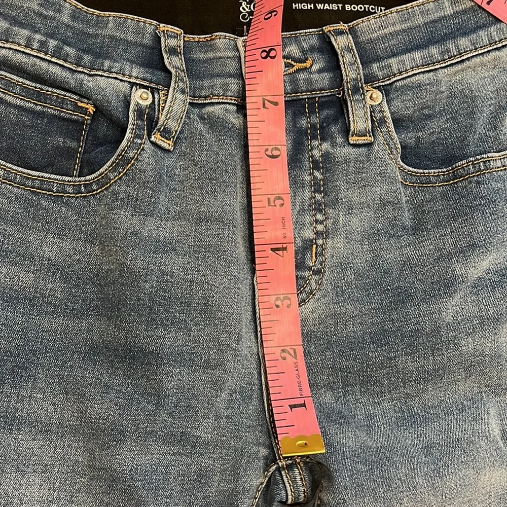 NY & Company | NWT Curvy High-Waist Bootcut Jeans